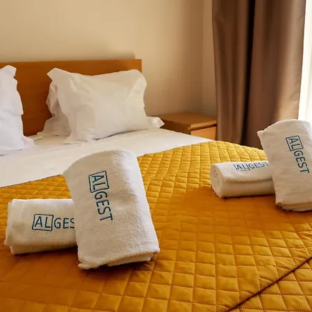 Apartamento T1 Rocha Tower *